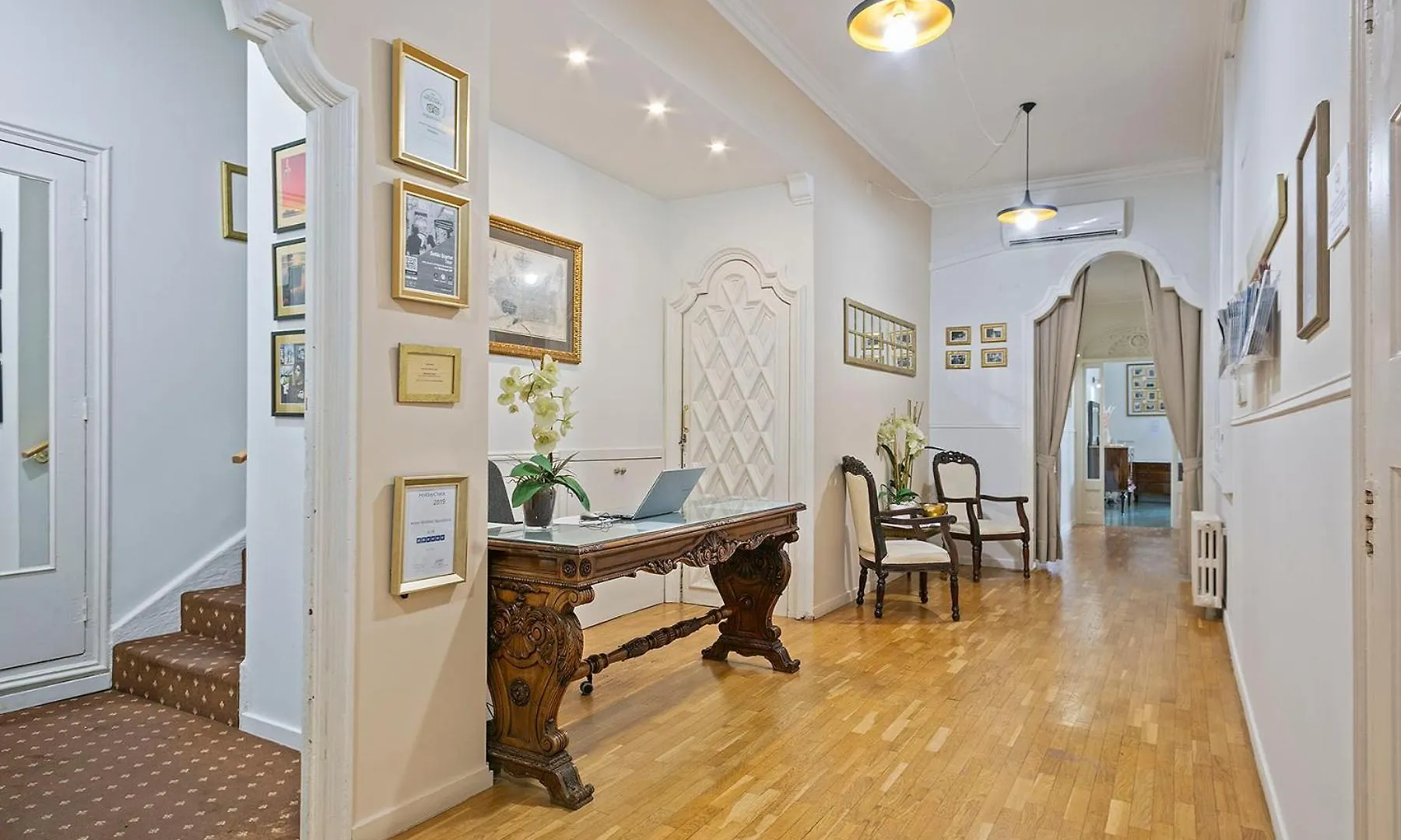 Mihlton Barcelona Boutique B&B (Adults Only)